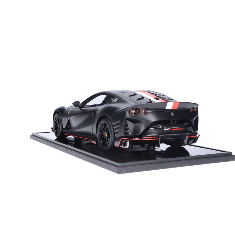 Ferrari 812 Competizione 