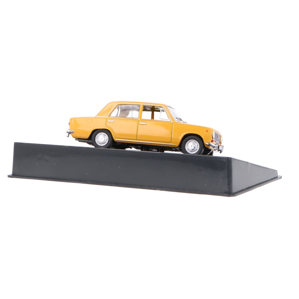 Lada 1200 | House of Modelcars