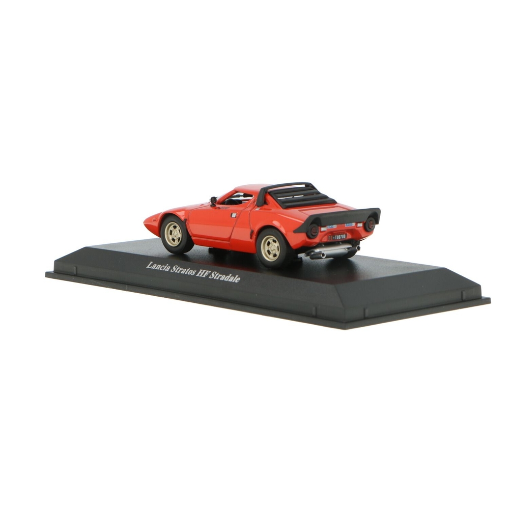 lancia5161605.jpg