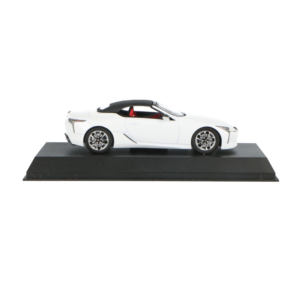 Lexus LC500 Convertible 1/43スケールモデル Lexus LC500 Convertible | House of Modelcars