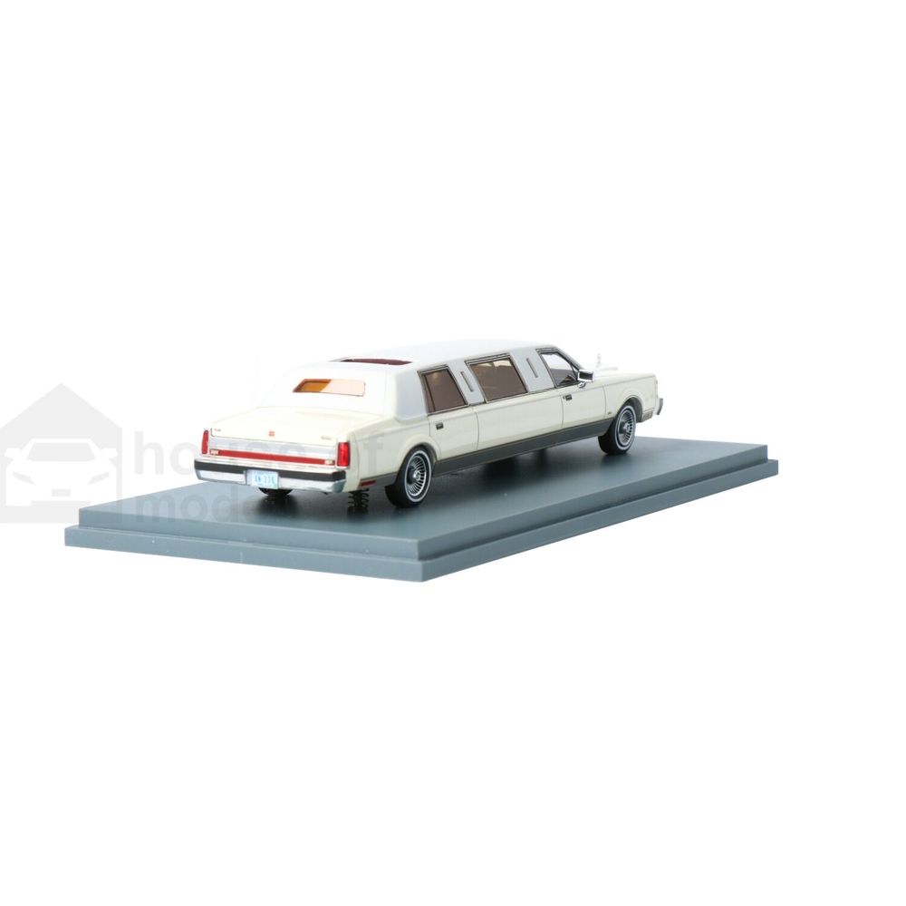 Lincoln Town Car Limousine | House of Modelcars