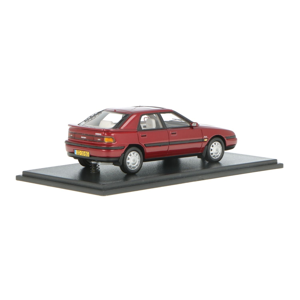 Mazda 323F | House of Modelcars