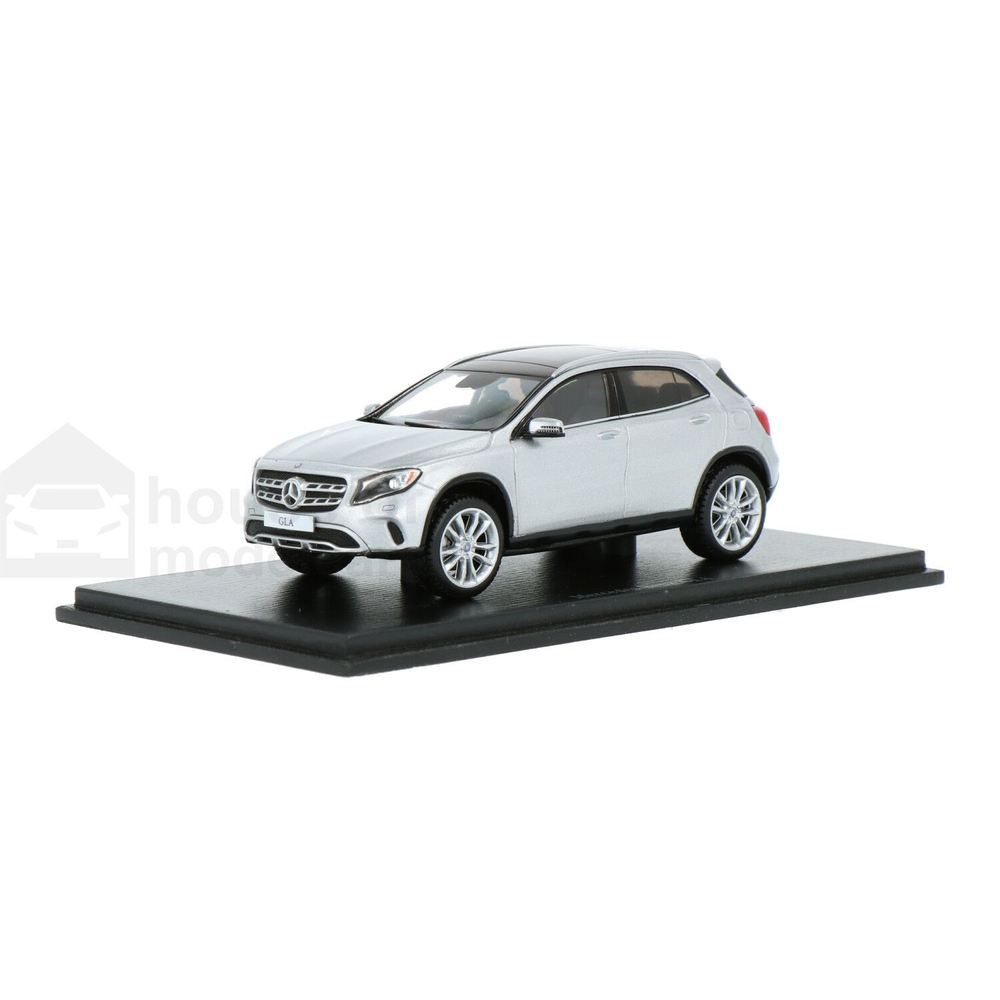 Mercedes-Benz GLA | House of Modelcars