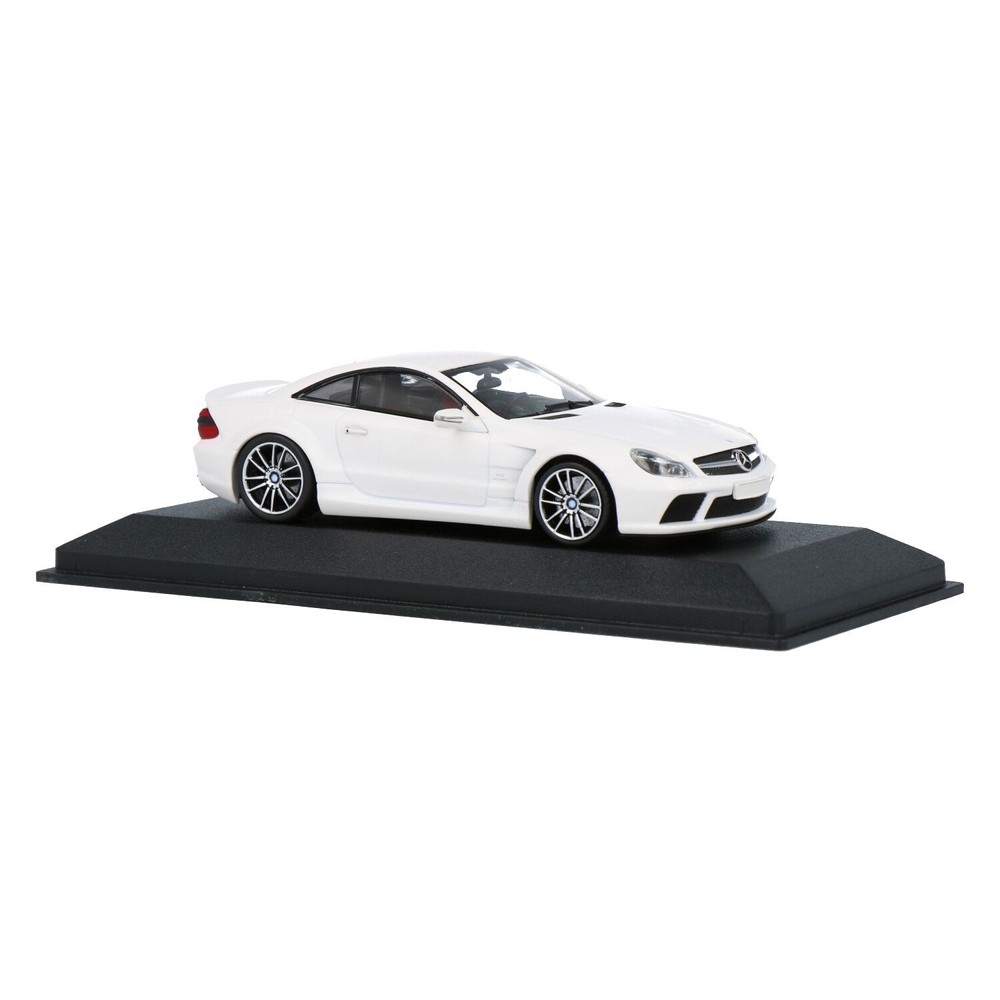 MINICHAMPS Mercedes Benz SL65 AMGシルバー限定版 - メルカリ