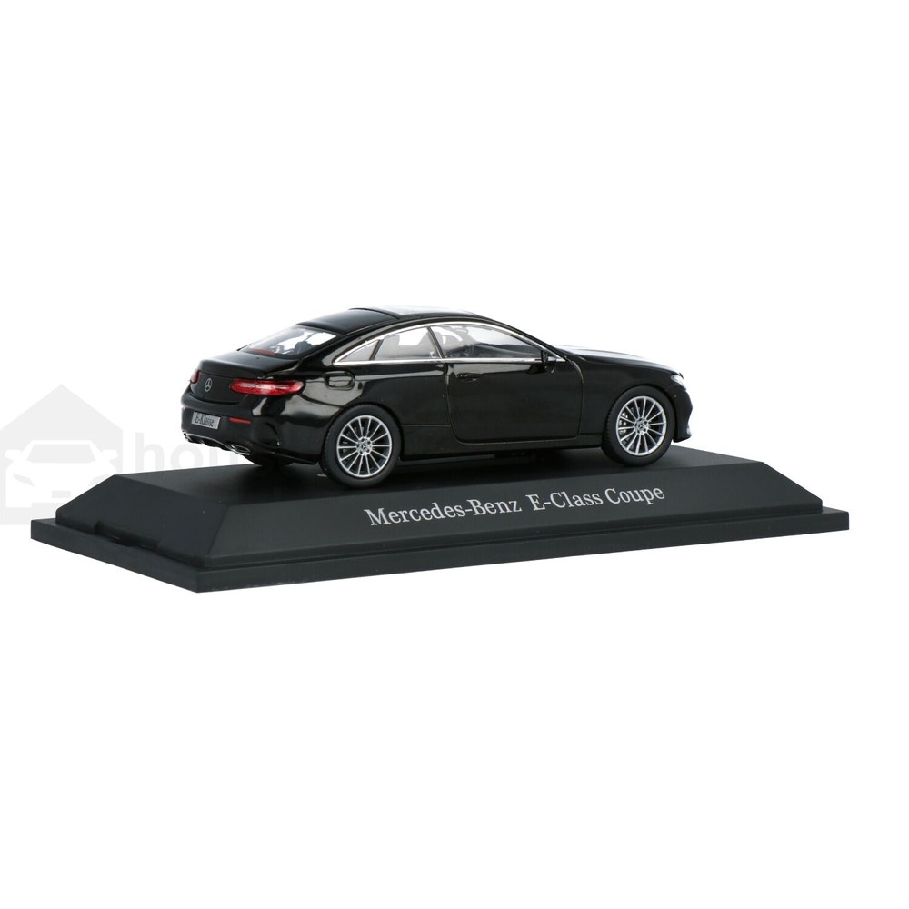 mercedes-benz3456396.jpg