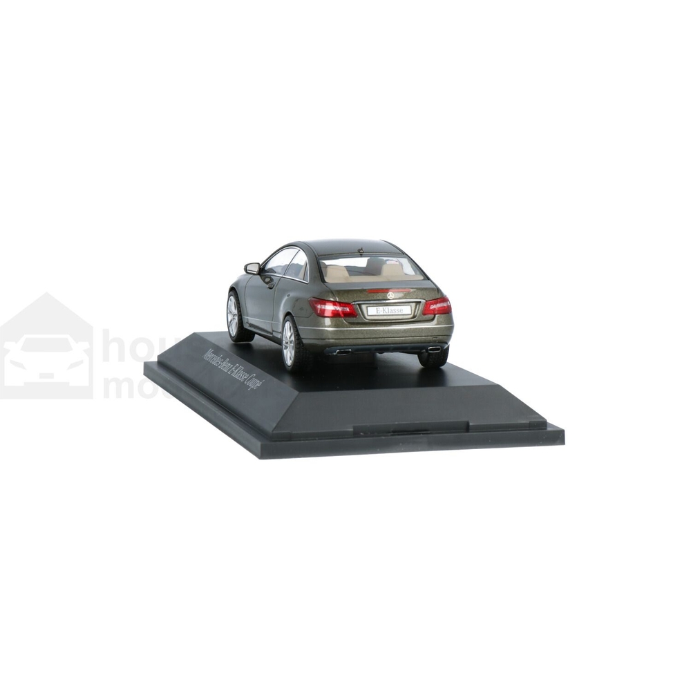 Mercedes-Benz E-Klasse Coupé | House of Modelcars
