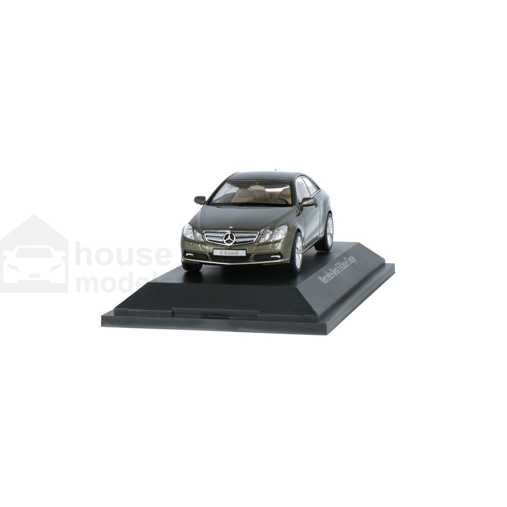 Mercedes-Benz E-Klasse Coupé | House of Modelcars