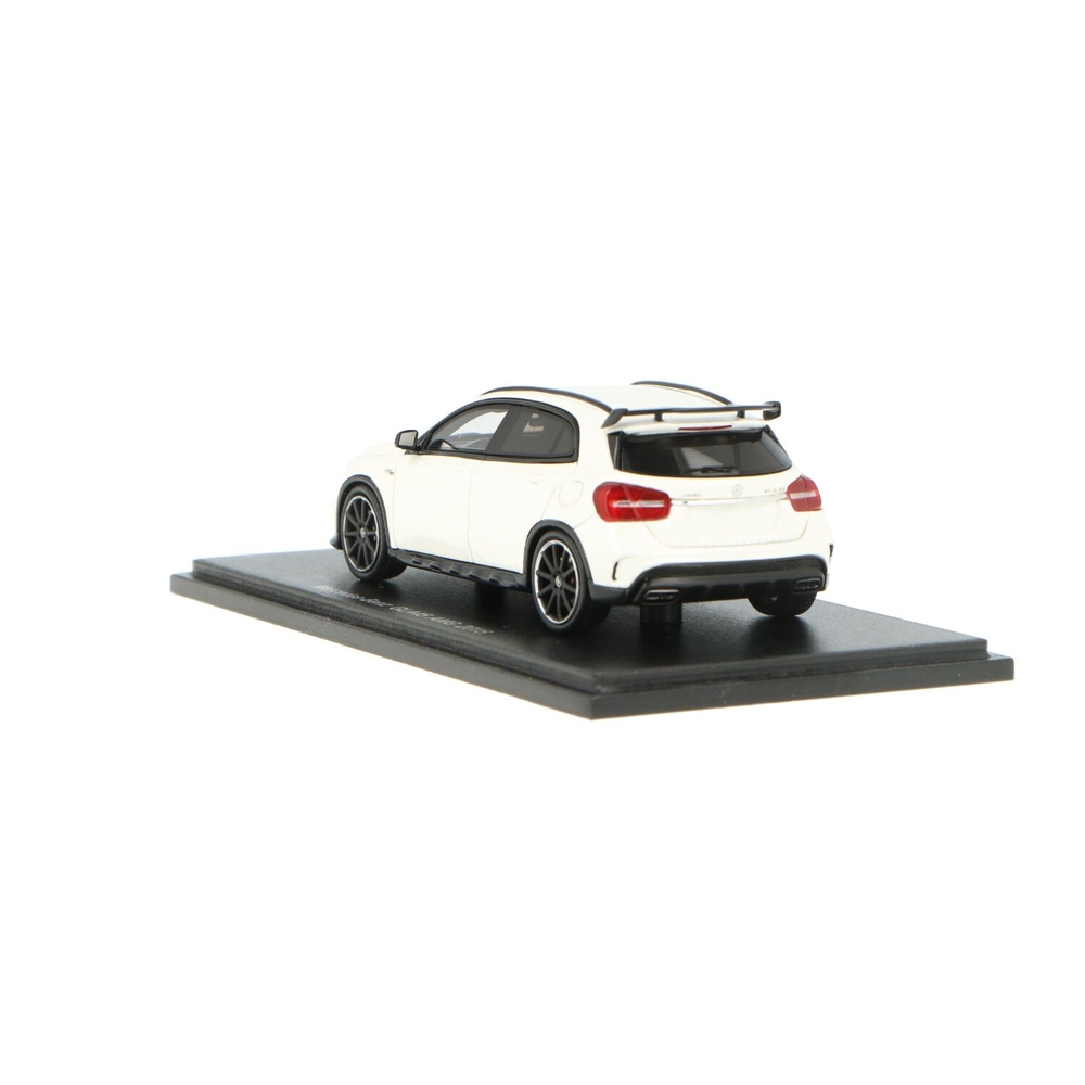 Mercedes-Benz GLA 45 AMG | House of Modelcars