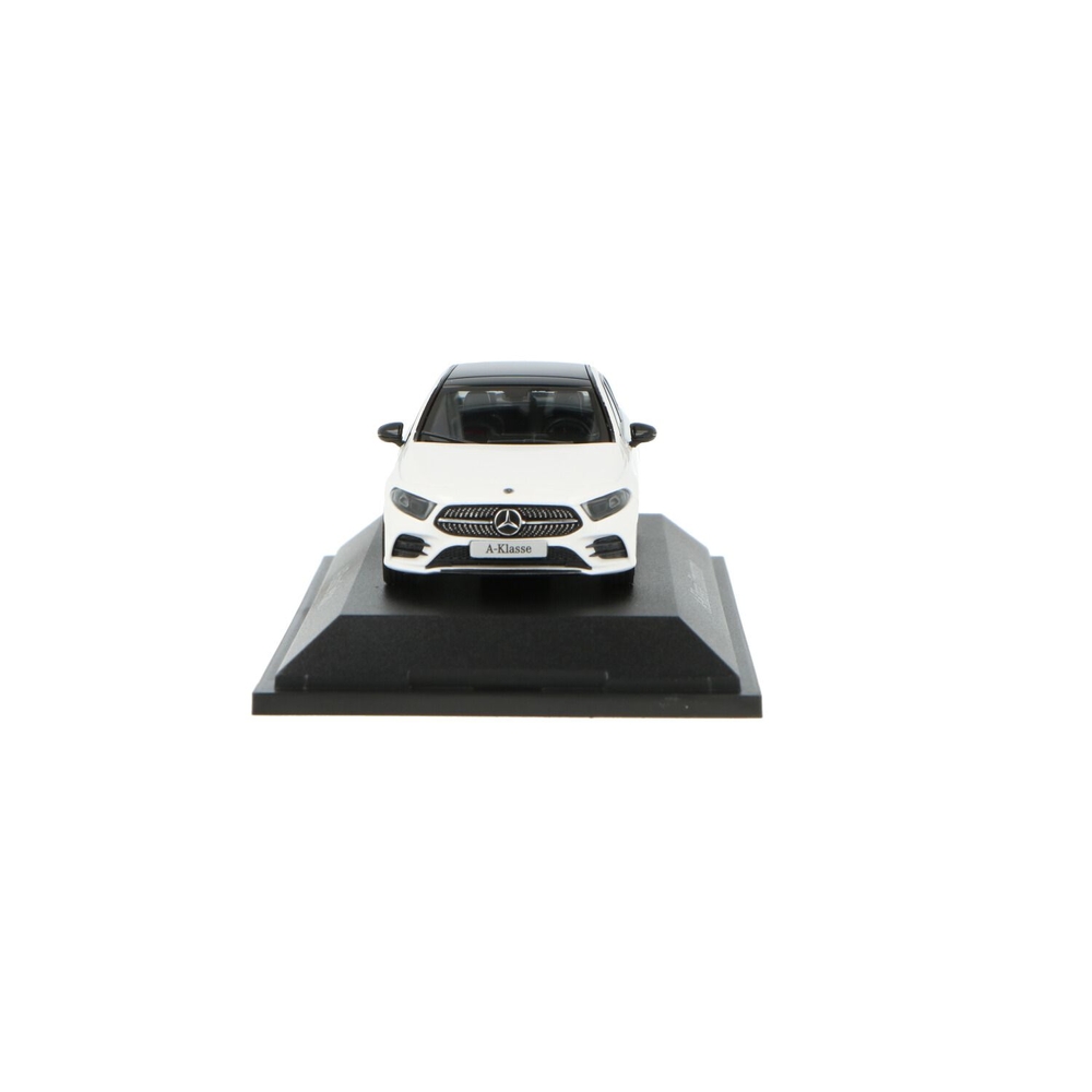Mercedes-Benz A-Klasse Limousine 1/43 白 mercedes6173385.jpg