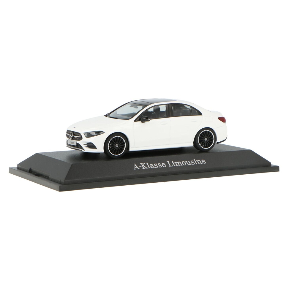 Mercedes-Benz A-Klasse Limousine 1/43 白 1:43 Mercedes-Benz A-Class Sedan Limousine Polar White Model