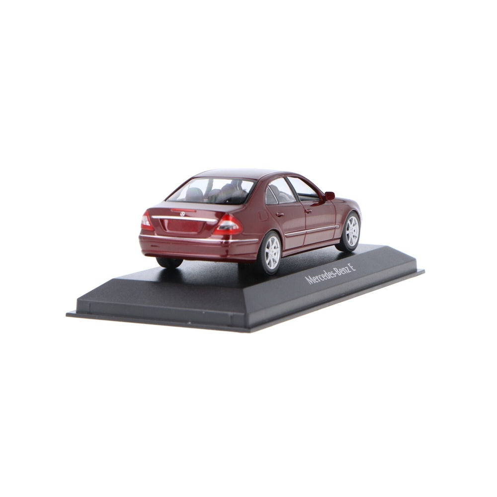 Mercedes-Benz E-Class (W211) | House of Modelcars