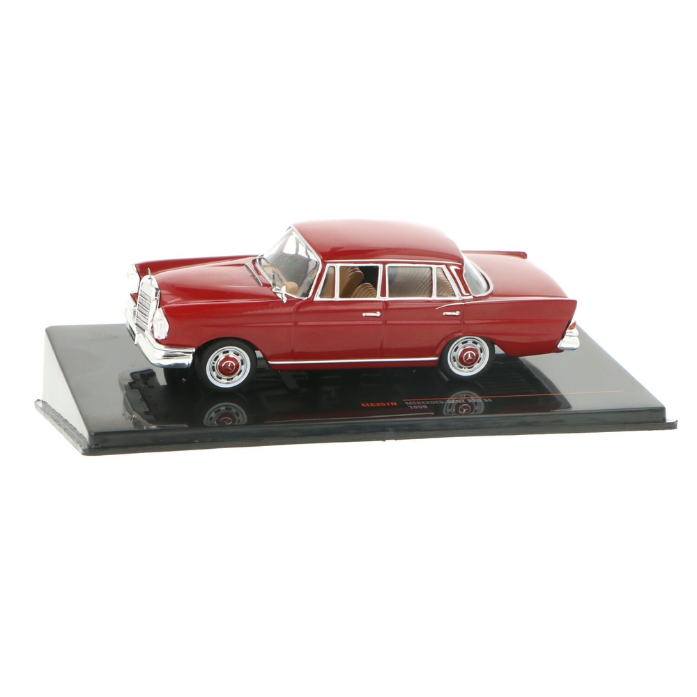 Mercedes-Benz 220 SE | House of Modelcars
