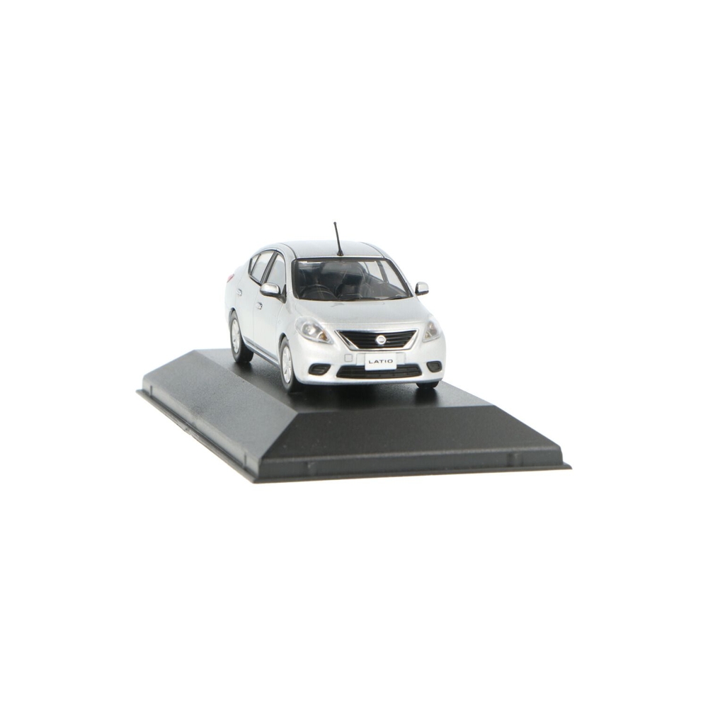 J-Collection 1/43 Nissan Latio (バーニングレッド) 完成品 khxv5rg