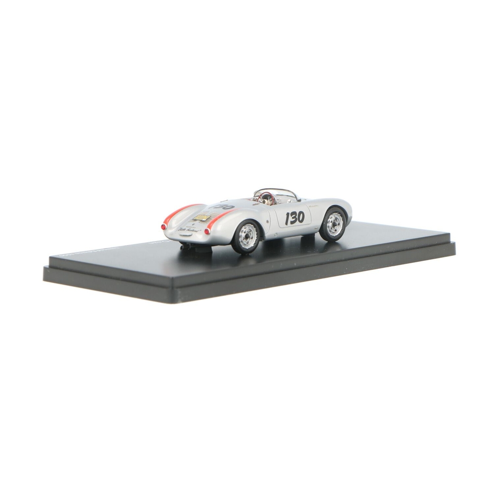 porsche5020409.jpg