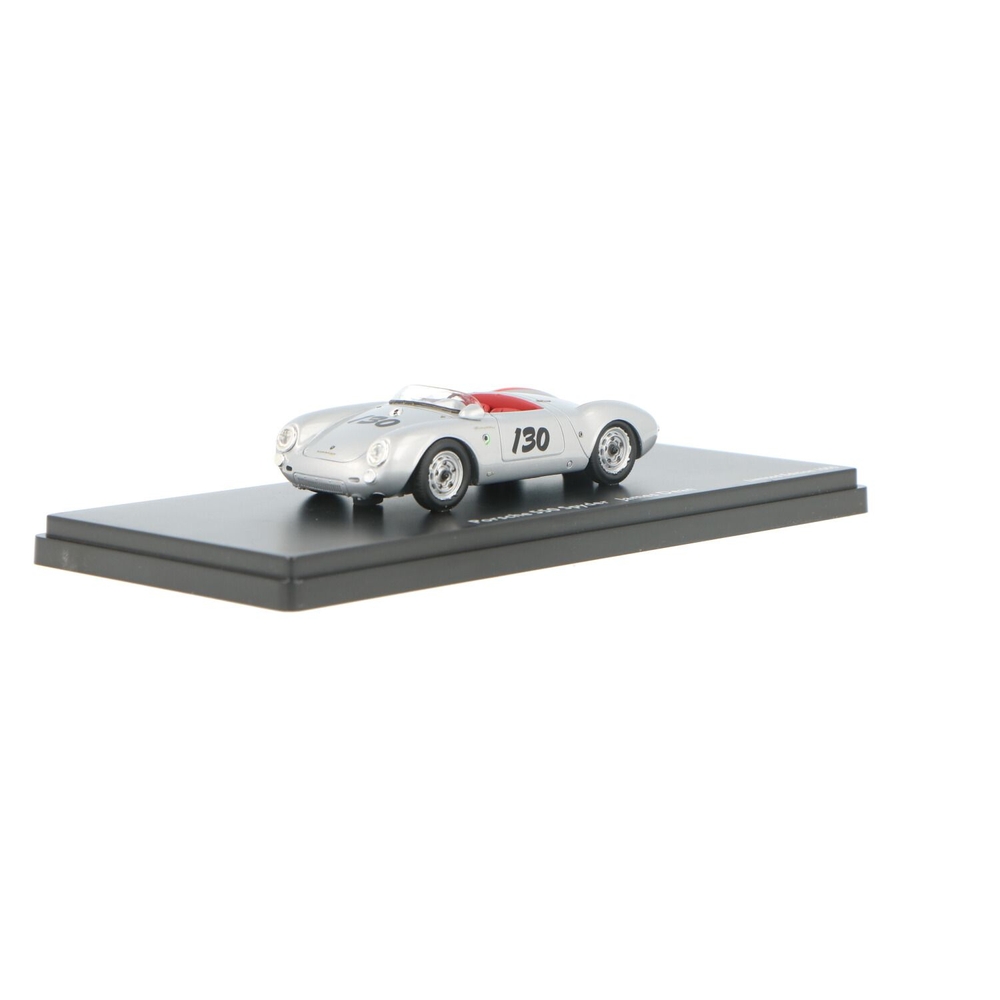 porsche5020421.jpg