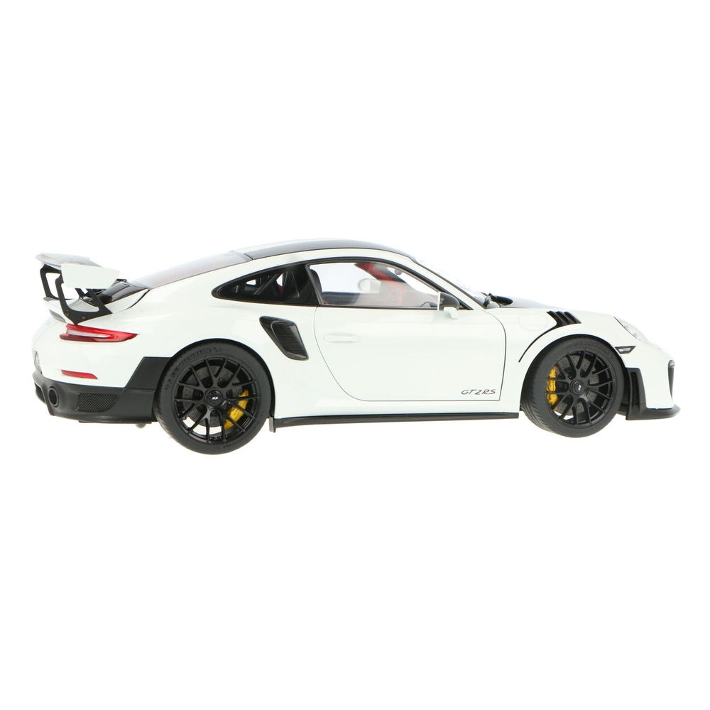 porsche5368001.jpg