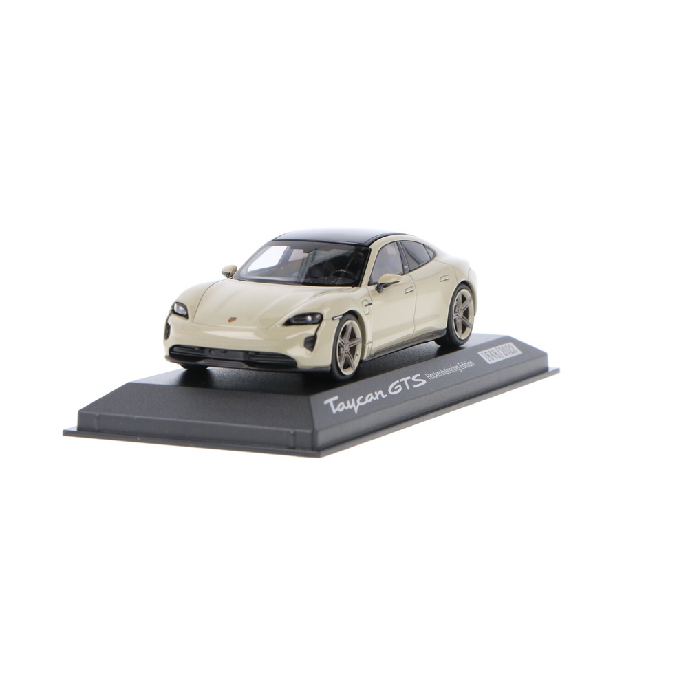 伊藤遼哉。1/43 Porsche 特注 Taycan GTS 伊藤遼哉様 専用。1/43 Porsche 特注 Taycan GTS