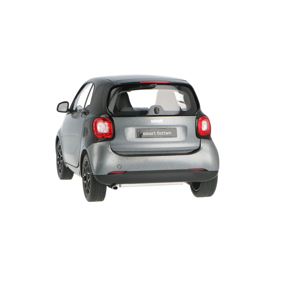 smart fortwo coupé ミニカー1/18 ボディーパネル交換可能 smart fortwo coupé ミニカー1/18 ボディーパネル交換可能
