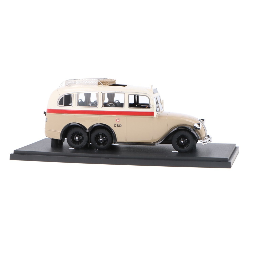 Tatra T82 Bus 