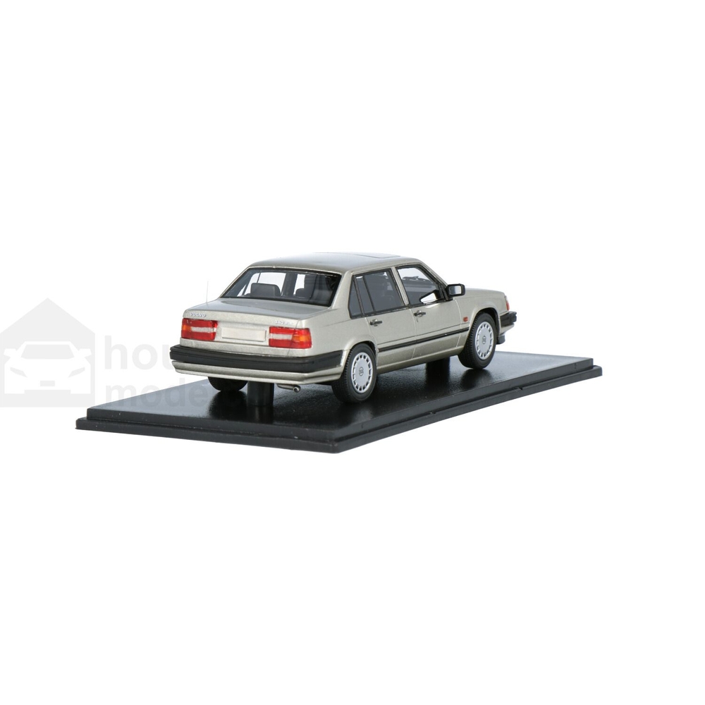 volvo3518264.jpg