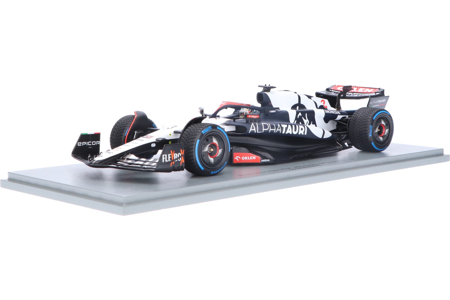 Scuderia AlphaTauri AT04 No.22 2023 Yuki Tsunoda 1:64 Model