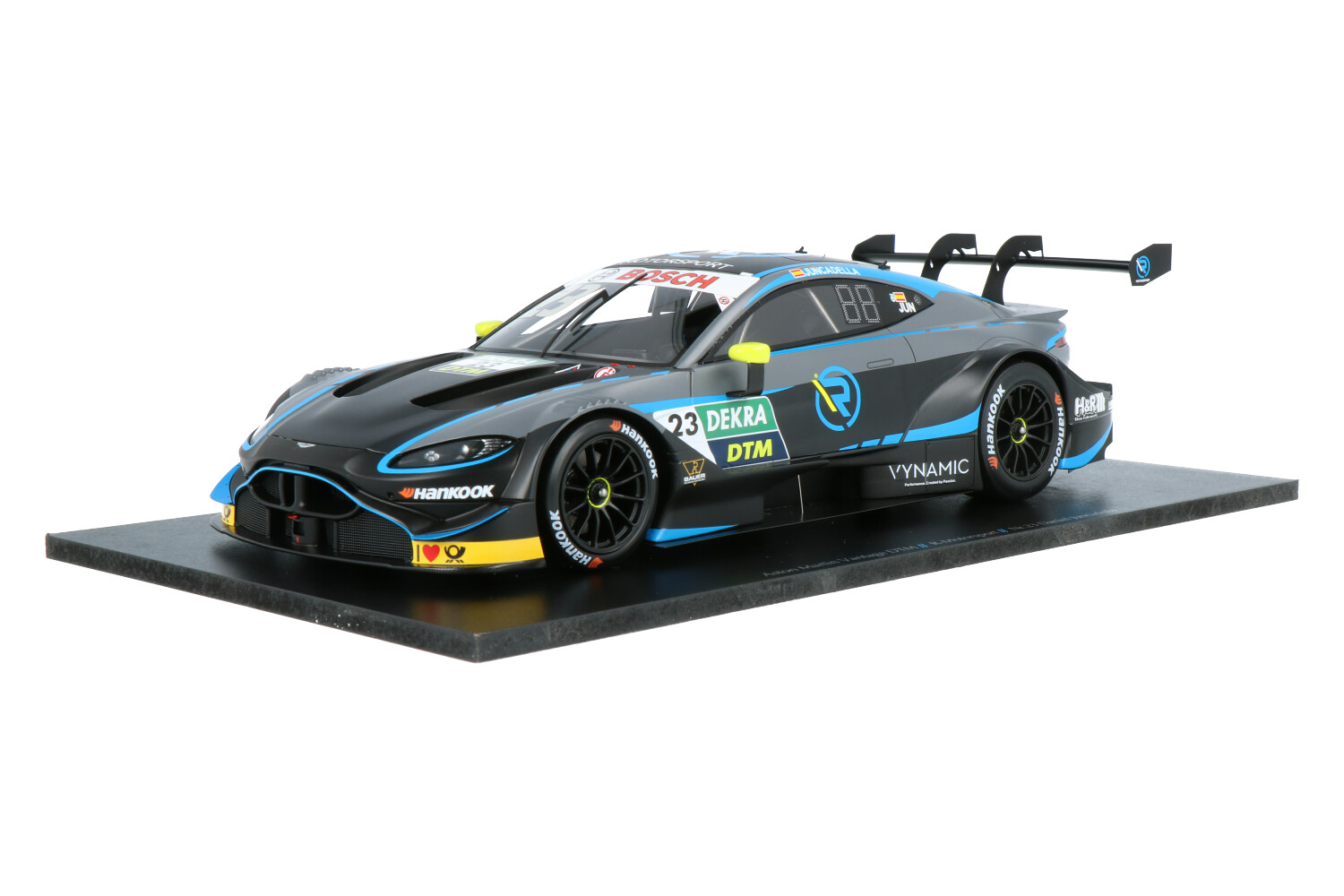 Aston Martin Vantage DTM | House of Modelcars