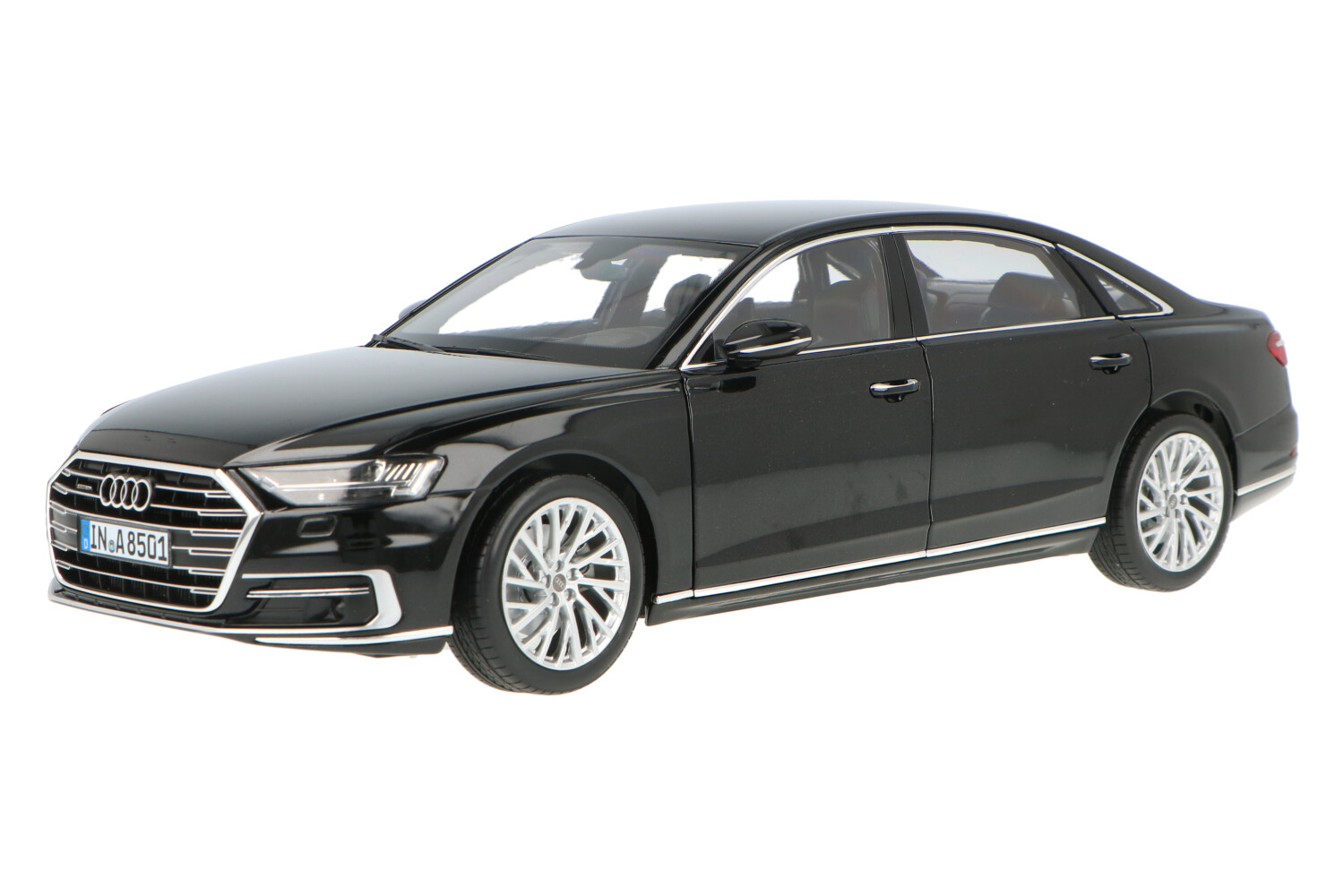 Audi_A8_L_501_17_080_51_131521