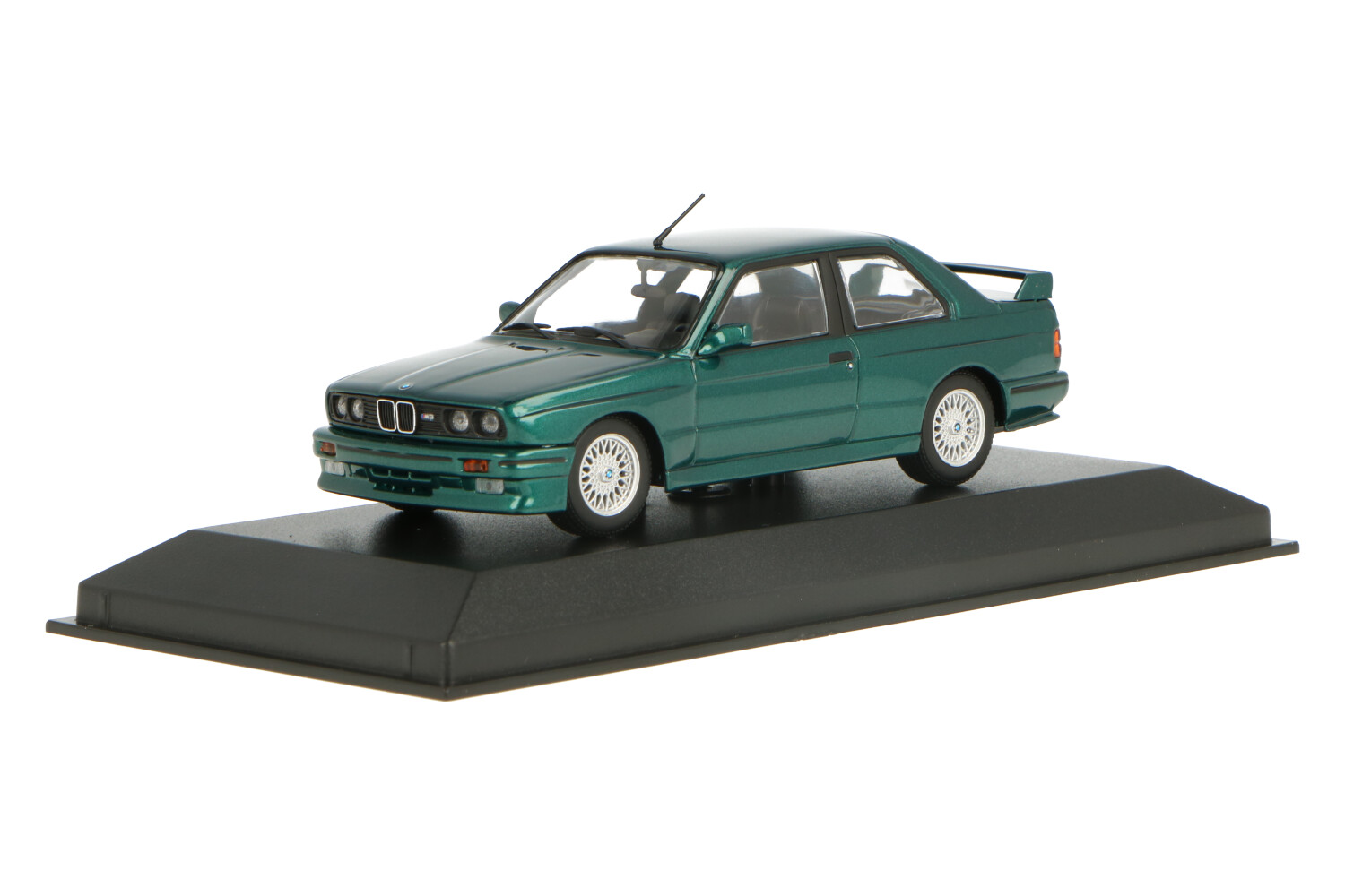 BMW_M3_E30_940020304_131540121