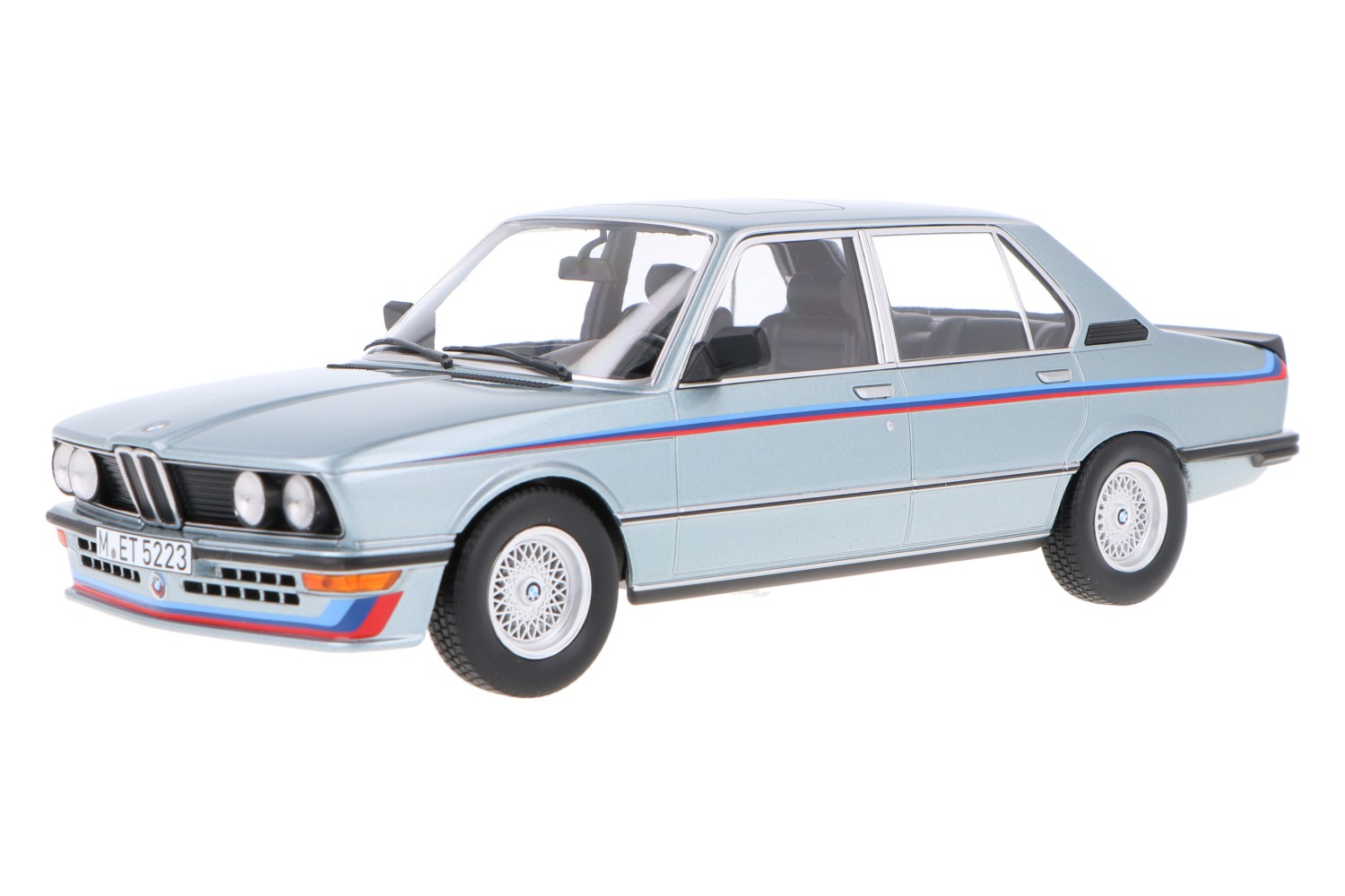 オートアート 1/43 BMW M535i ホワイト オートアート 1/43 BMW M535i ホワイト