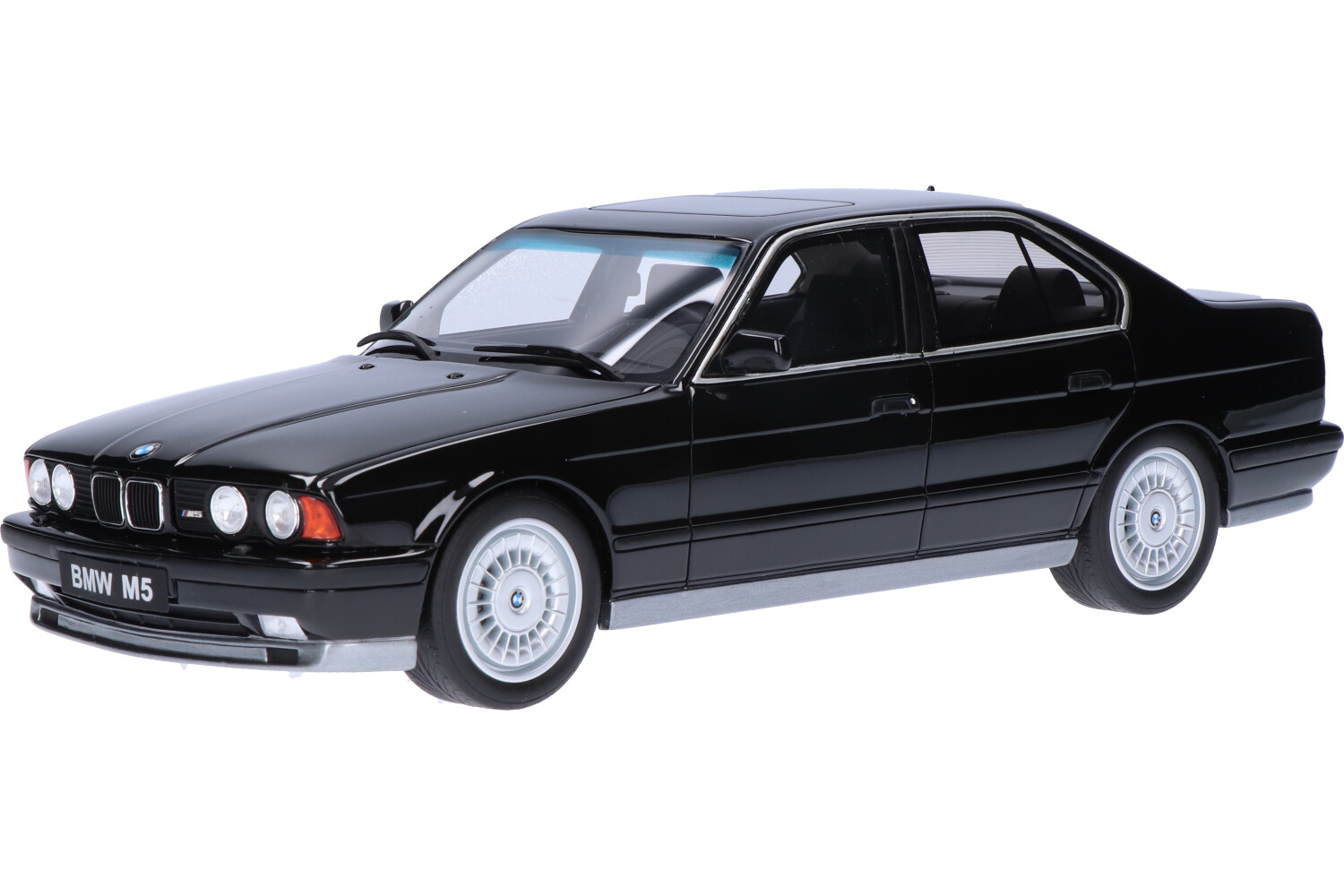 BMW M5 Phase I (E34) | House of Modelcars