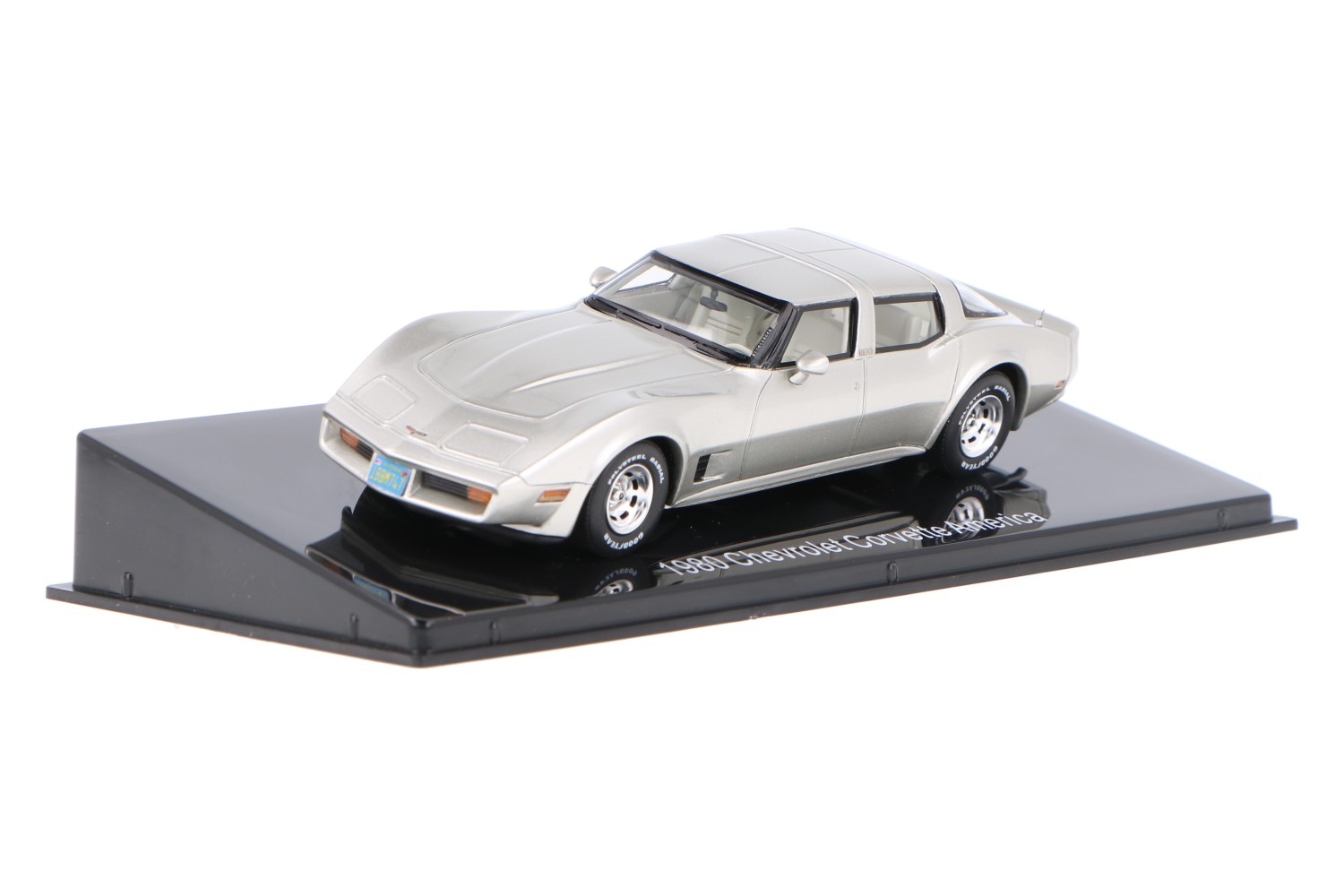 Chevrolet Corvette America 4 doors closed roof House of Modelcars