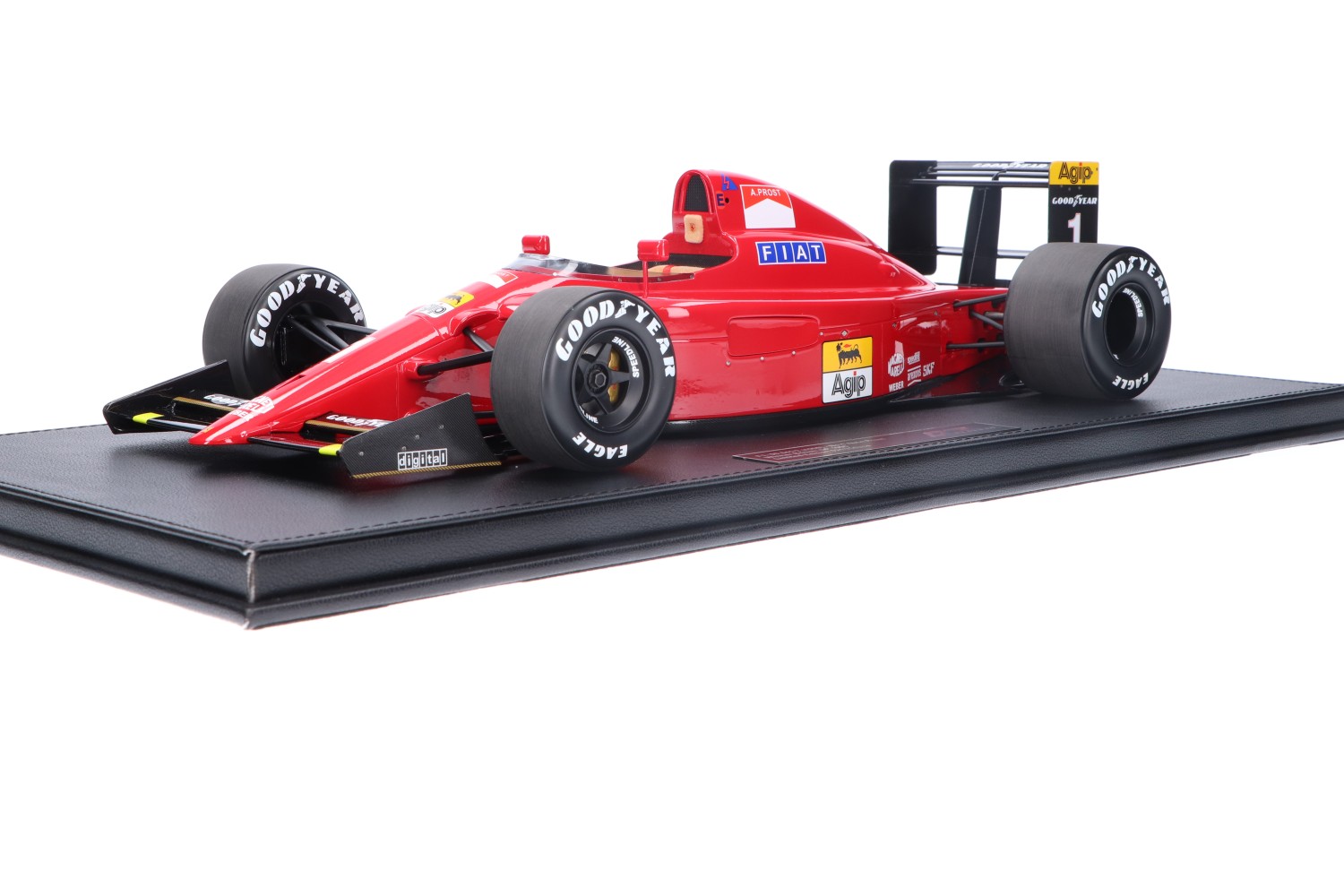Ferrari_F1_90_GP1222E_13151222