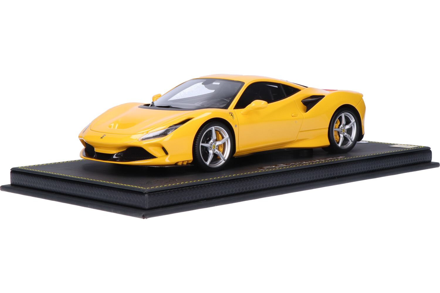ミニカー 1/64 Ferrari F8 Tributo Giallo Modena Ferrari F8 Tributo | House of Modelcars