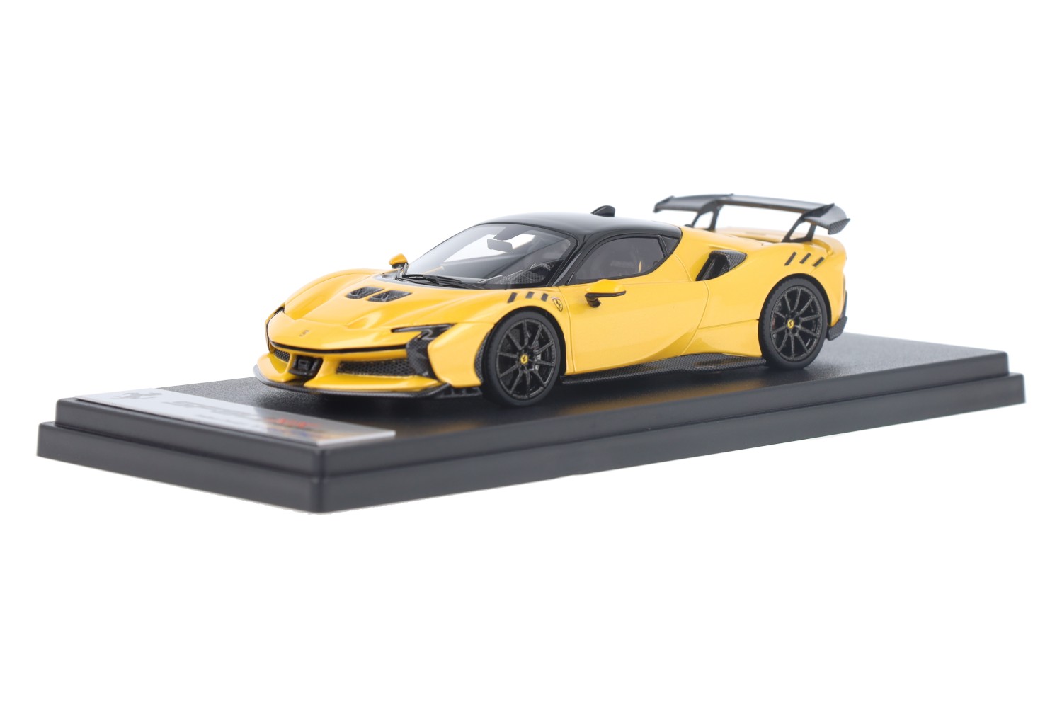 Ferrari SF90 XX Stradale Giallo Tristrato | House of Modelcars