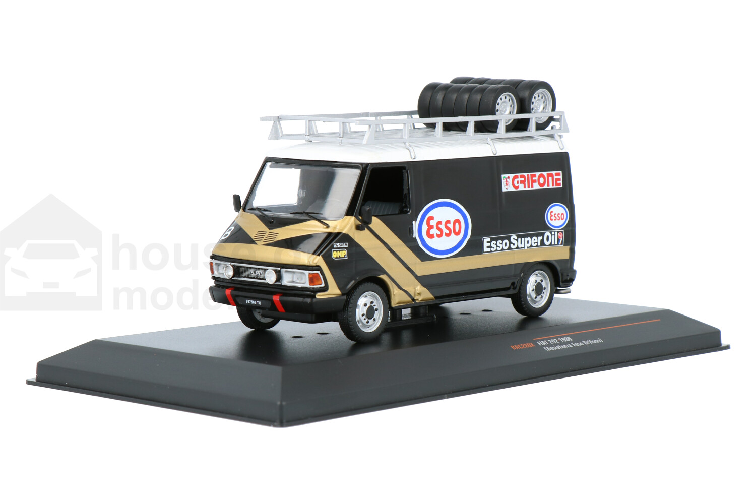 Miniature AVANT SLOT RSV2102 - Fiat 242 Esso Grifone (neuve)