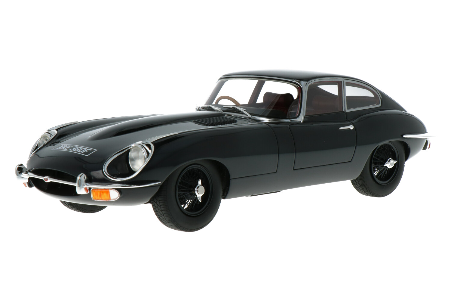 Jaguar E-Type Coupe Série 2 1968 Verte – Cult Models 1/18 – Résine – Collection (CML046-2)