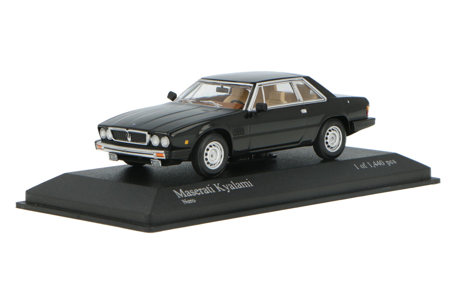 402-443 1/43 マセラティ Maserati Kyalami 402-443 1/43 マセラティ Maserati Kyalami 402-443 1/43