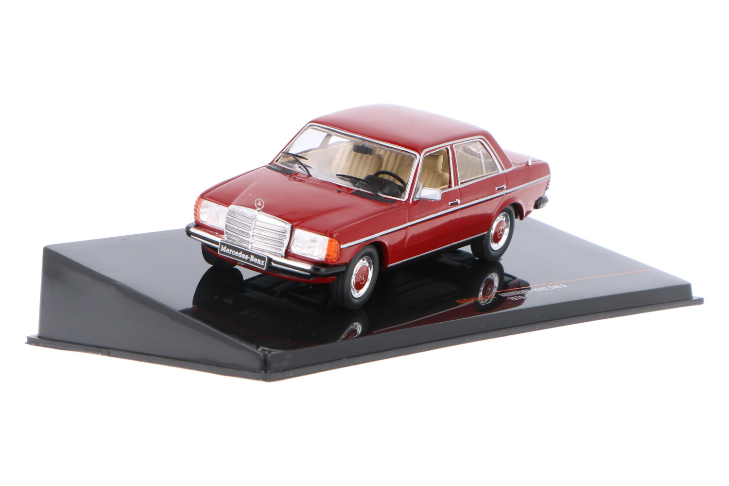 Mercedes-Benz 240 D | House of Modelcars