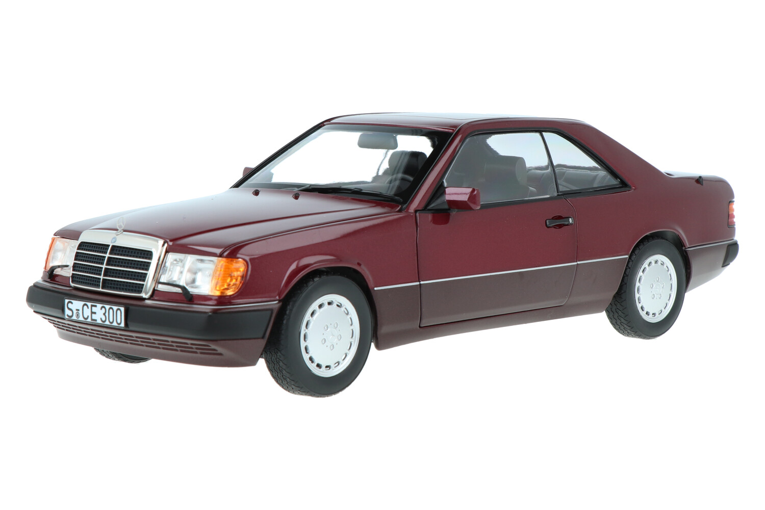 Minichamps 1:43 Mercedes-Benz 300 CE-24 Coupe built in 1990