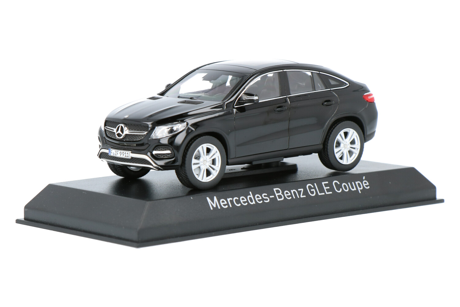 Mercedes-Benz GLE Coupé プラモデル 1/18 Dealer Edition Mercedes-Benz Mercedes GLE Coupe C167 AMG Line