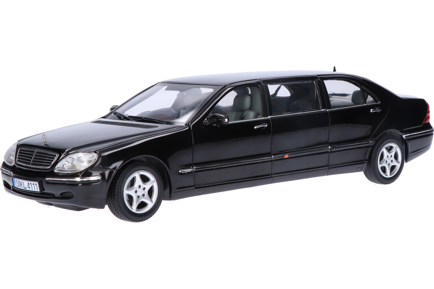 Mercedes-Benz S 600 Limousine | House of Modelcars