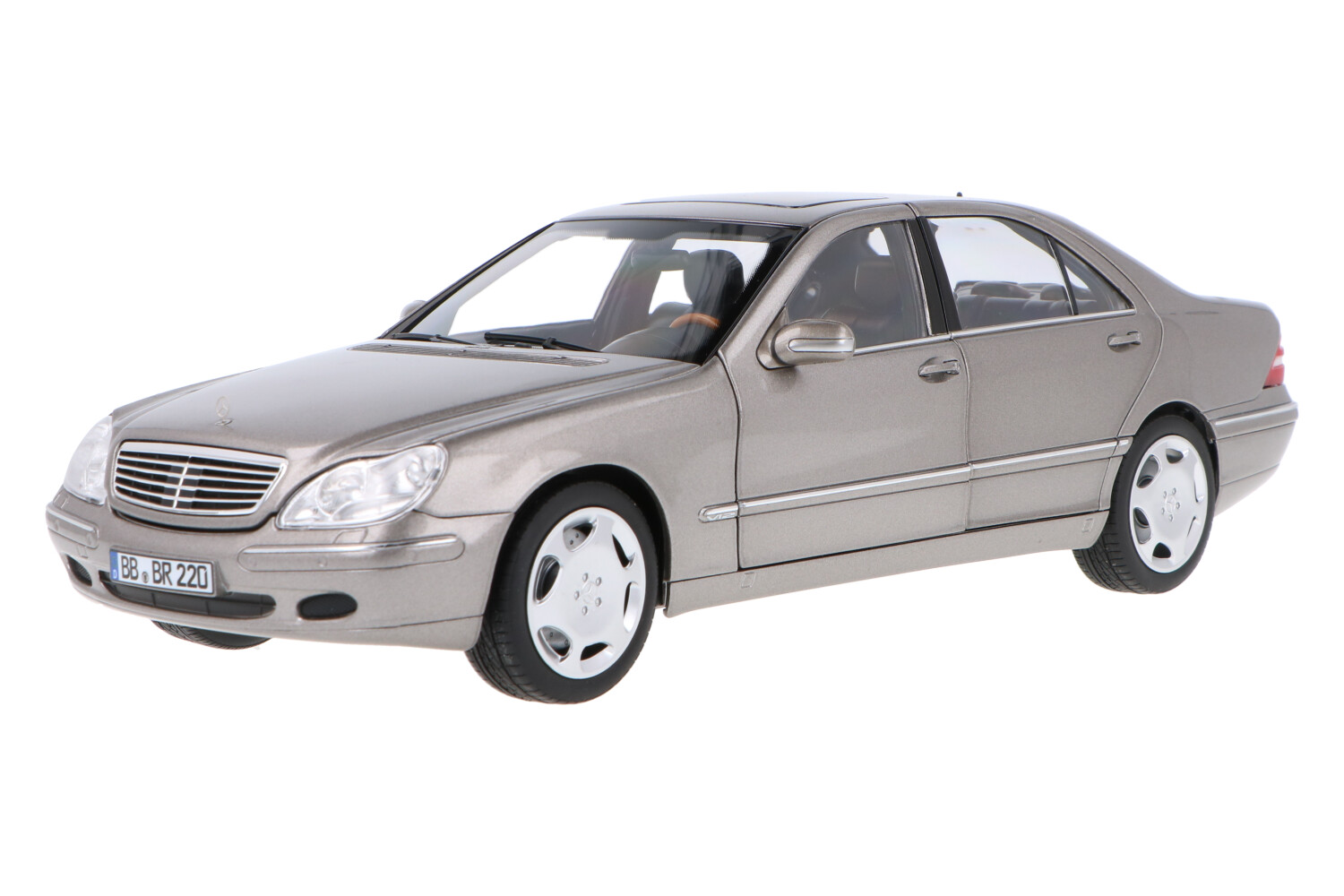 Mercedes-Benz S 600 (V220) | House of Modelcars