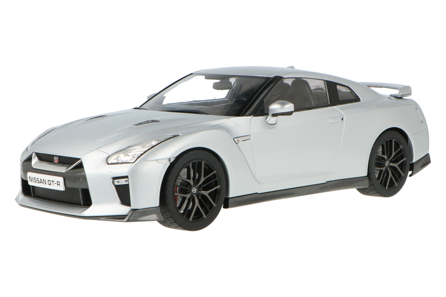 Nissan Skyline 2000 GT-R | House of Modelcars